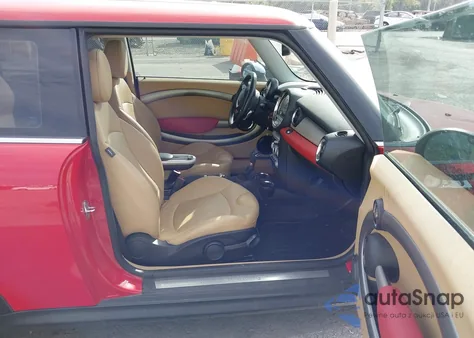 2009 Mini Cooper S from USA, damaged, VIN WMWMF73589TW84806